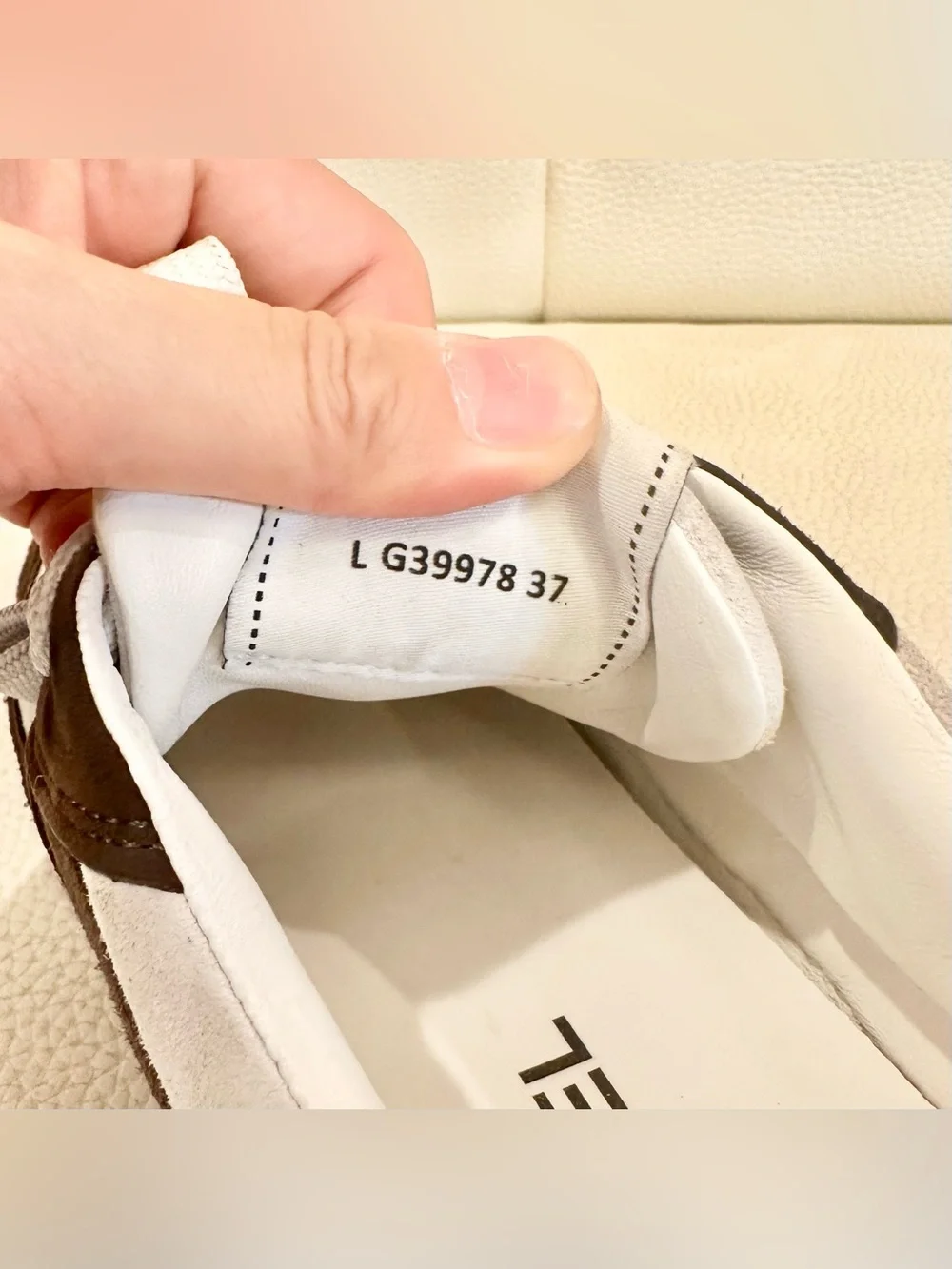 CHANEL authentic low